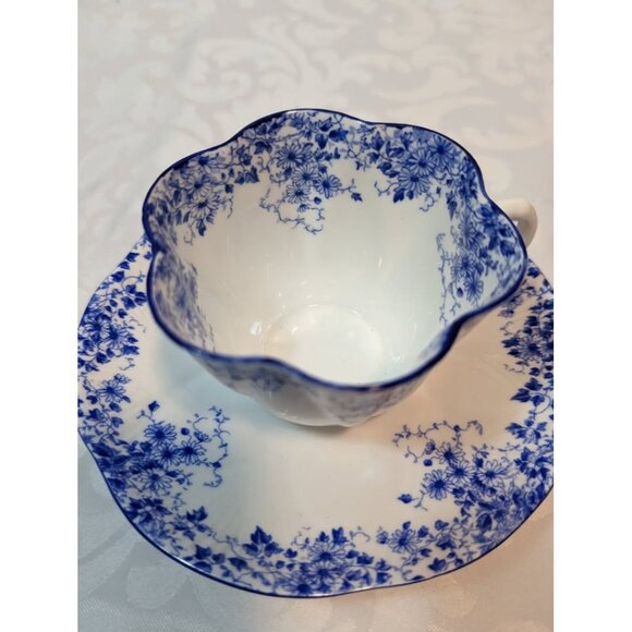 Shelley "DAINTY BLUE" Cup and Saucer - Picture 6 of 9